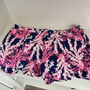 Lilly Pulitzer Nauti Navy shorts